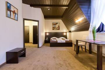 Номер улучшенный (мансарда) в Гостинице Hotel&SPA Лафер Ренессанс 4